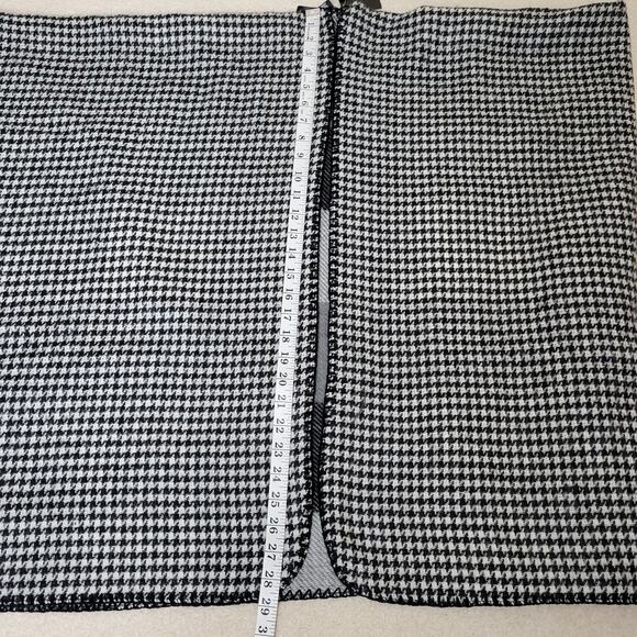 Mixit women’s Plaid blanket Wrap cape one size white gray black reversible - Picture 8 of 11